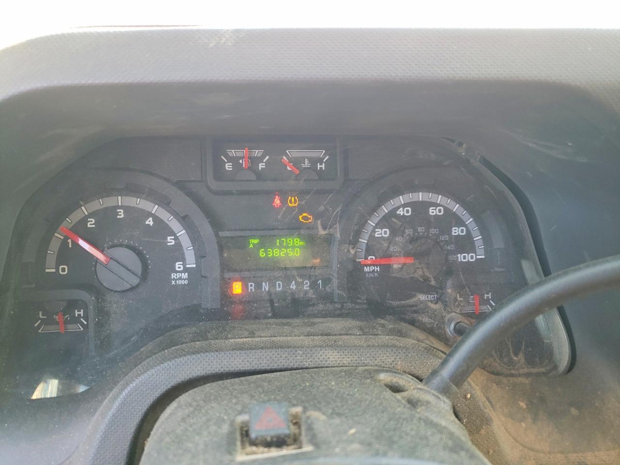 2017 Ford Econoline VIN 1FDWE3F65HDC77445 photo 9
