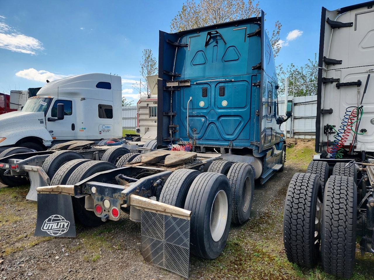 2013 FREIGHTLINER All other VIN 1FUJGLDR3DLBS1292 photo 4