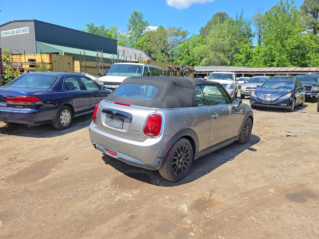 2020 Mini Cooper VIN WMWWJ3C0XL3L01427 photo 4