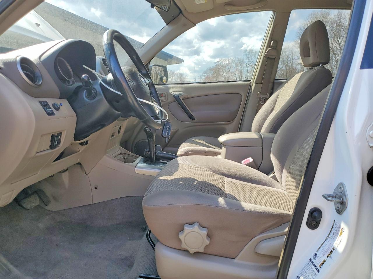 2004 Toyota Rav4 VIN JTEHD20V740024666 photo 7