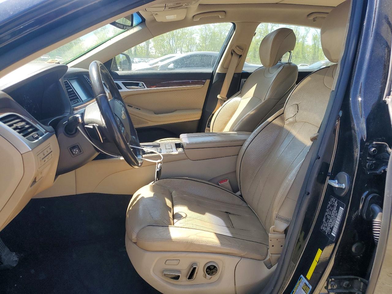 2015 Hyundai Genesis VIN KMHGN4JE7FU101194 photo 7
