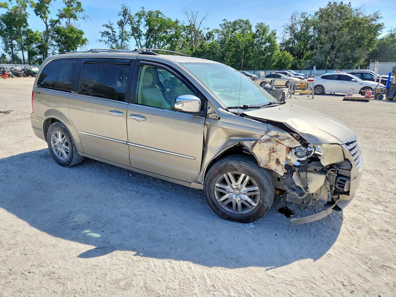 2008 Chrysler Minivan VIN 2A8HR64XX8R689557 photo 4