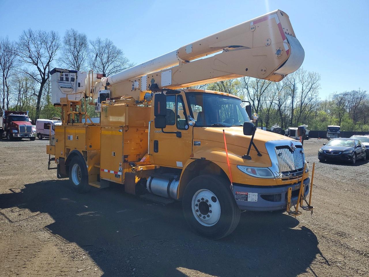 2011 International 4000 serie VIN 1HTMKAAR3BH383860 photo 1