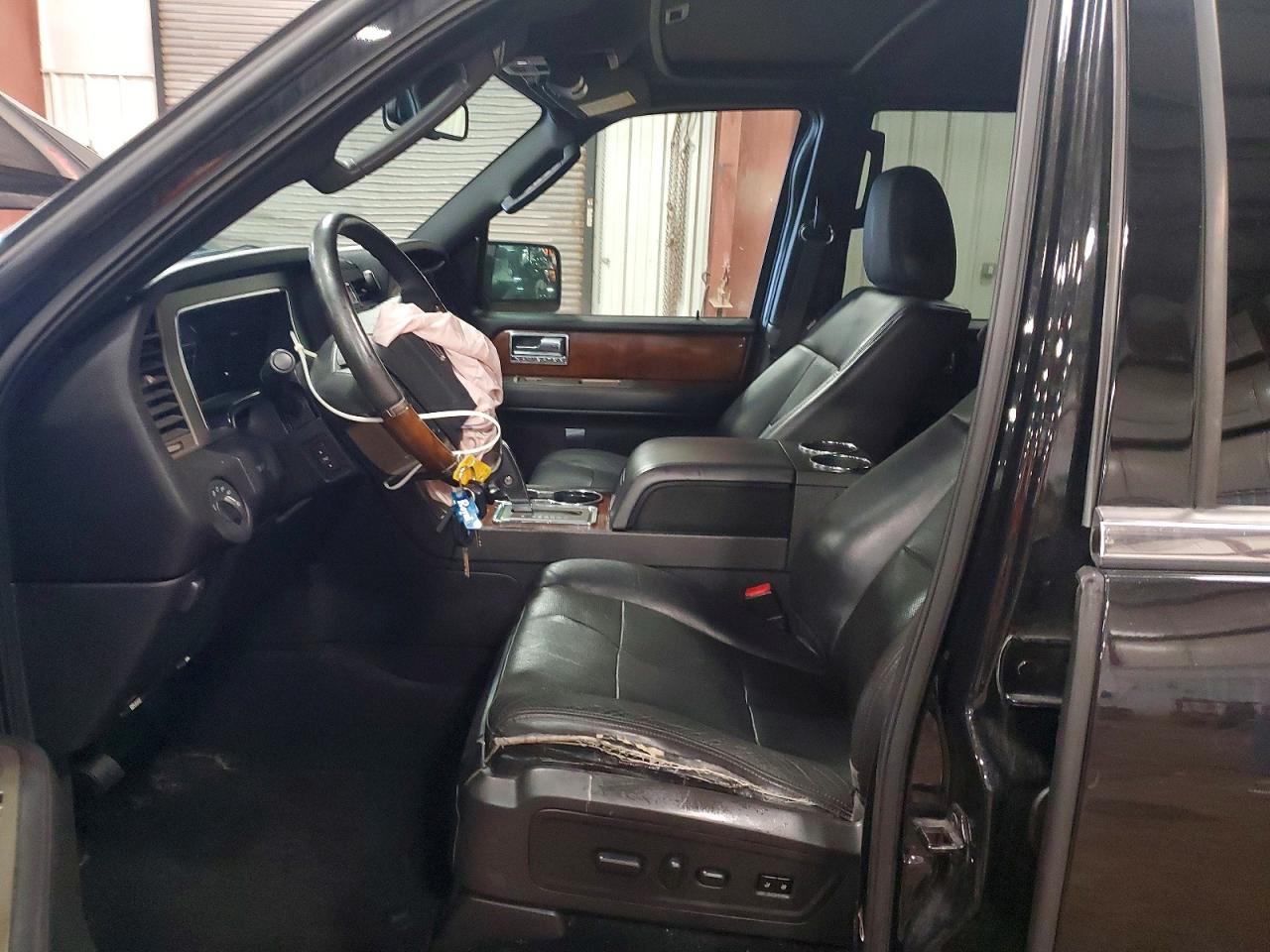 2014 Lincoln Navigator VIN 5LMJJ2J51EEL07008 photo 7