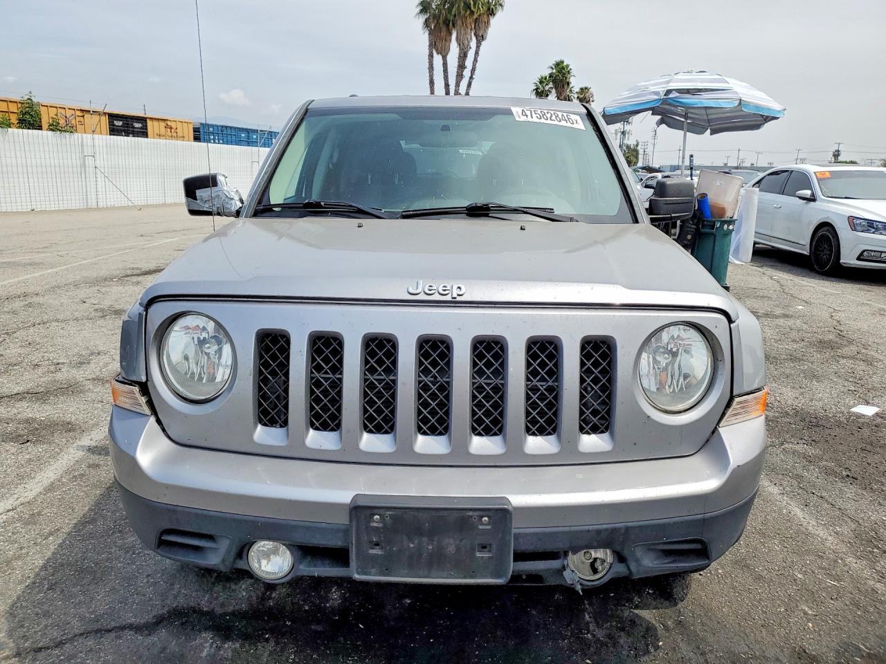2015 Jeep Patriot VIN 1C4NJPBA0FD285740 photo 5