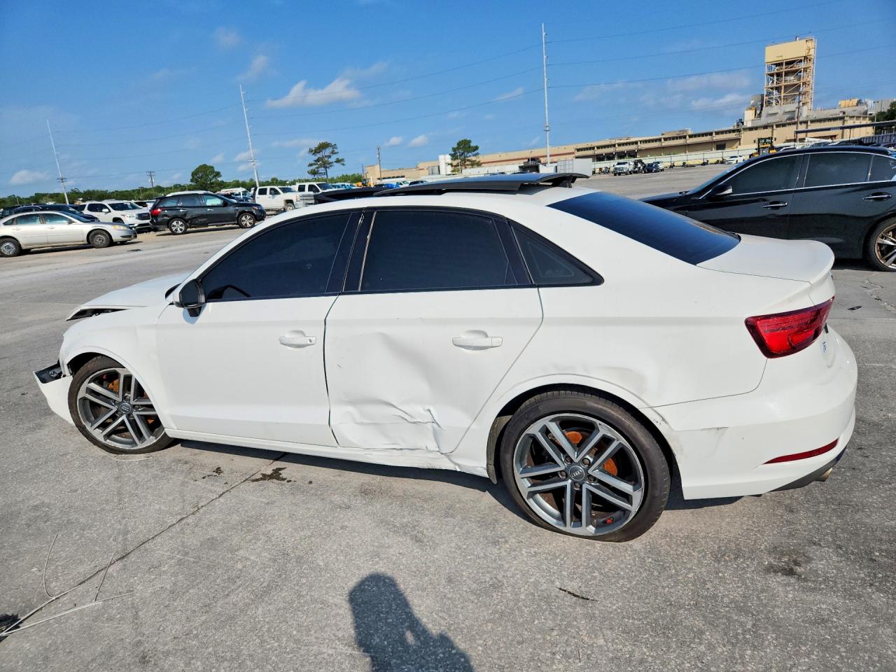 2019 AUDI A3 VIN WAUAUGFFXKA108584 photo 2