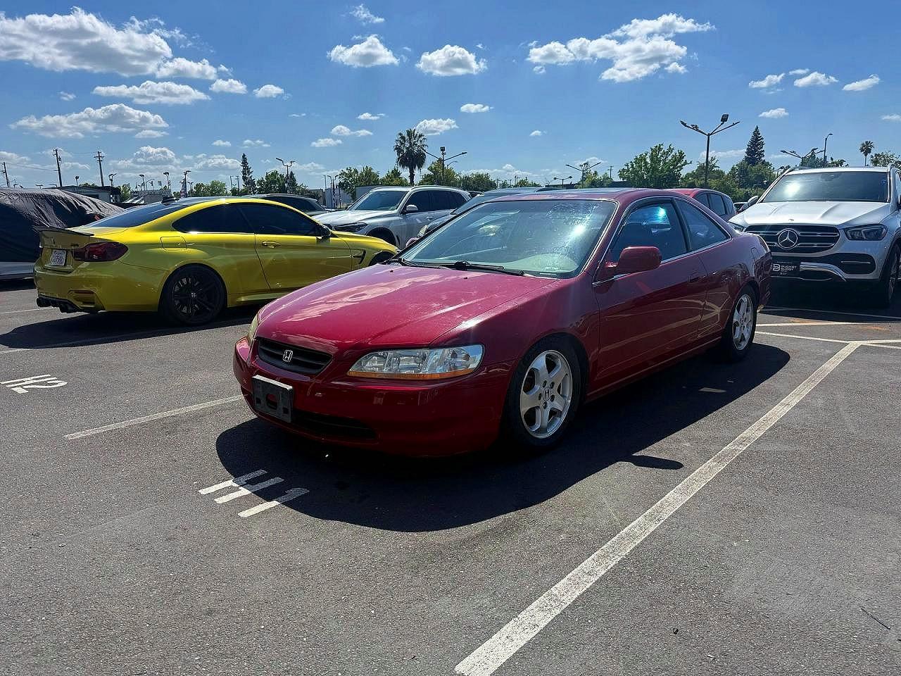 1999 Honda Accord VIN 1HGCG2251XA010541 photo 2