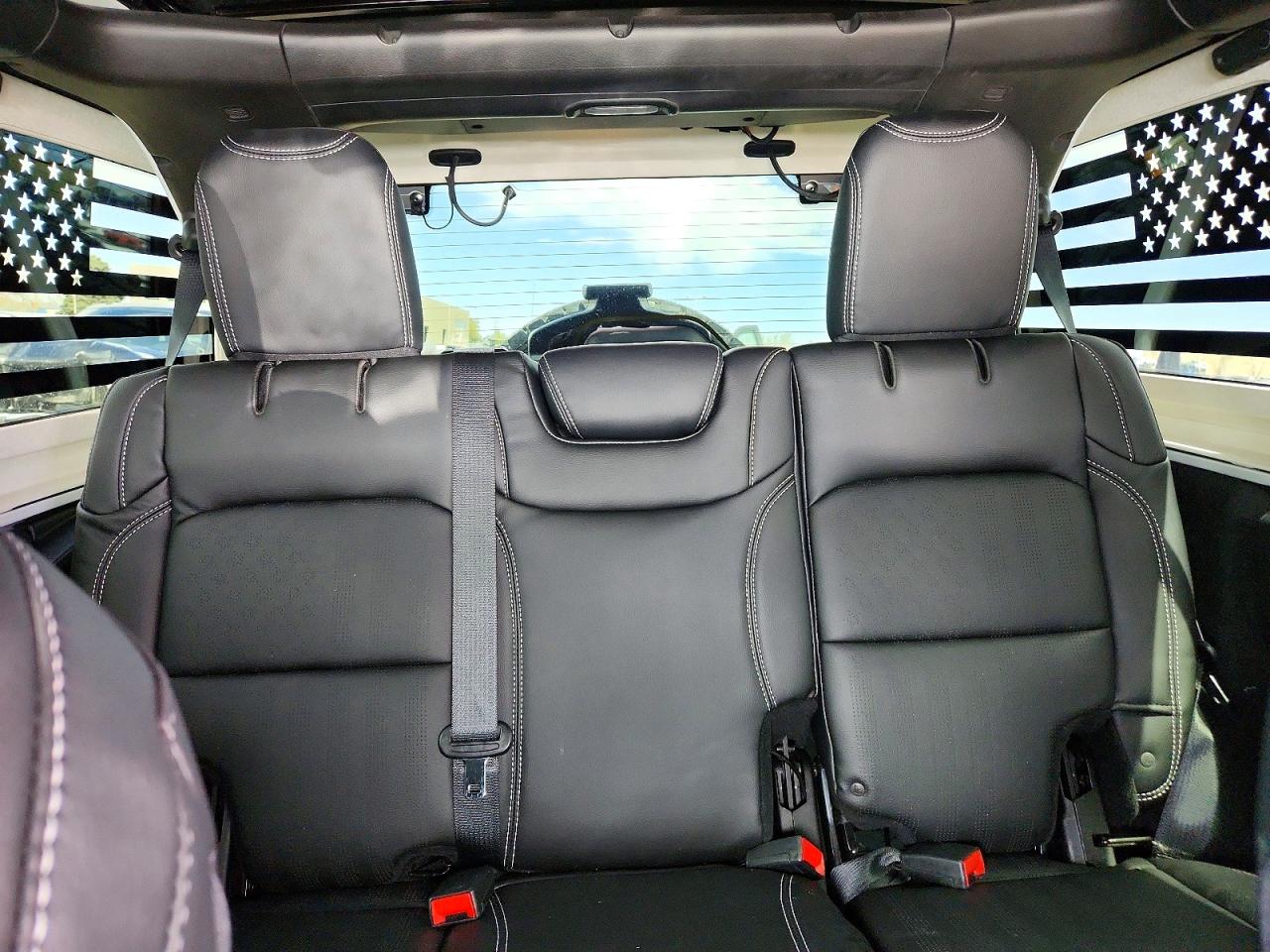 2020 Jeep Wrangler / VIN 1C4HJXDGXLW340922 photo 10