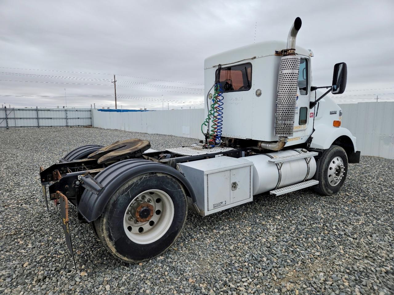 2005 KENWORTH All other VIN 1XKDA07X55R103374 photo 4