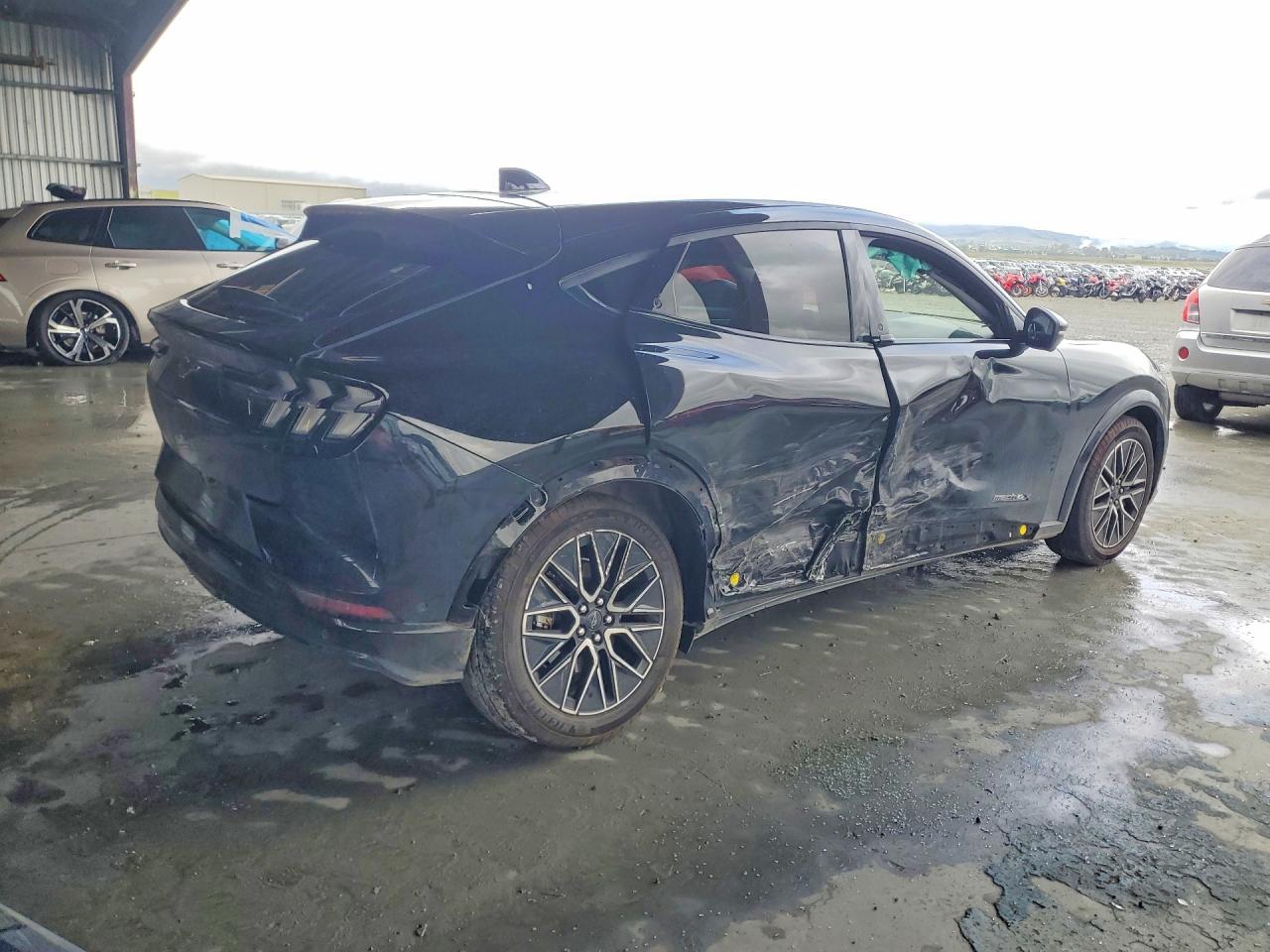 2024 Ford Mustang VIN 3FMTK3SU4RMA53055 photo 3
