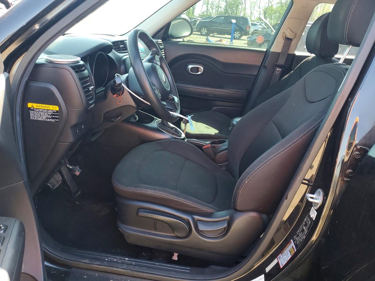 2016 Kia Soul base VIN KNDJN2A22G7383054 photo 7