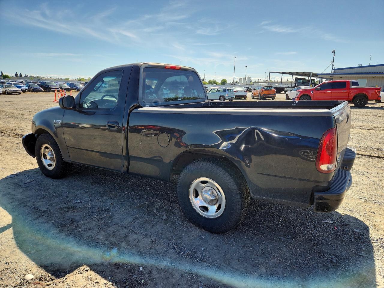 2003 Ford F150 VIN 1FTRF172X3NB66343 photo 2