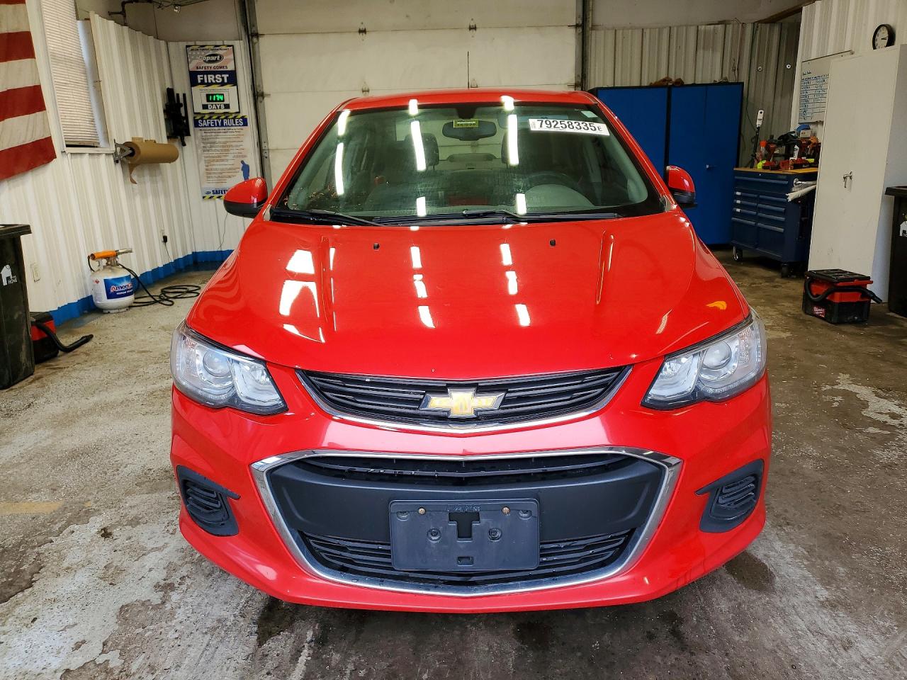 2019 Chevrolet SONIC VIN 1G1JB5SB0K4133565 photo 5