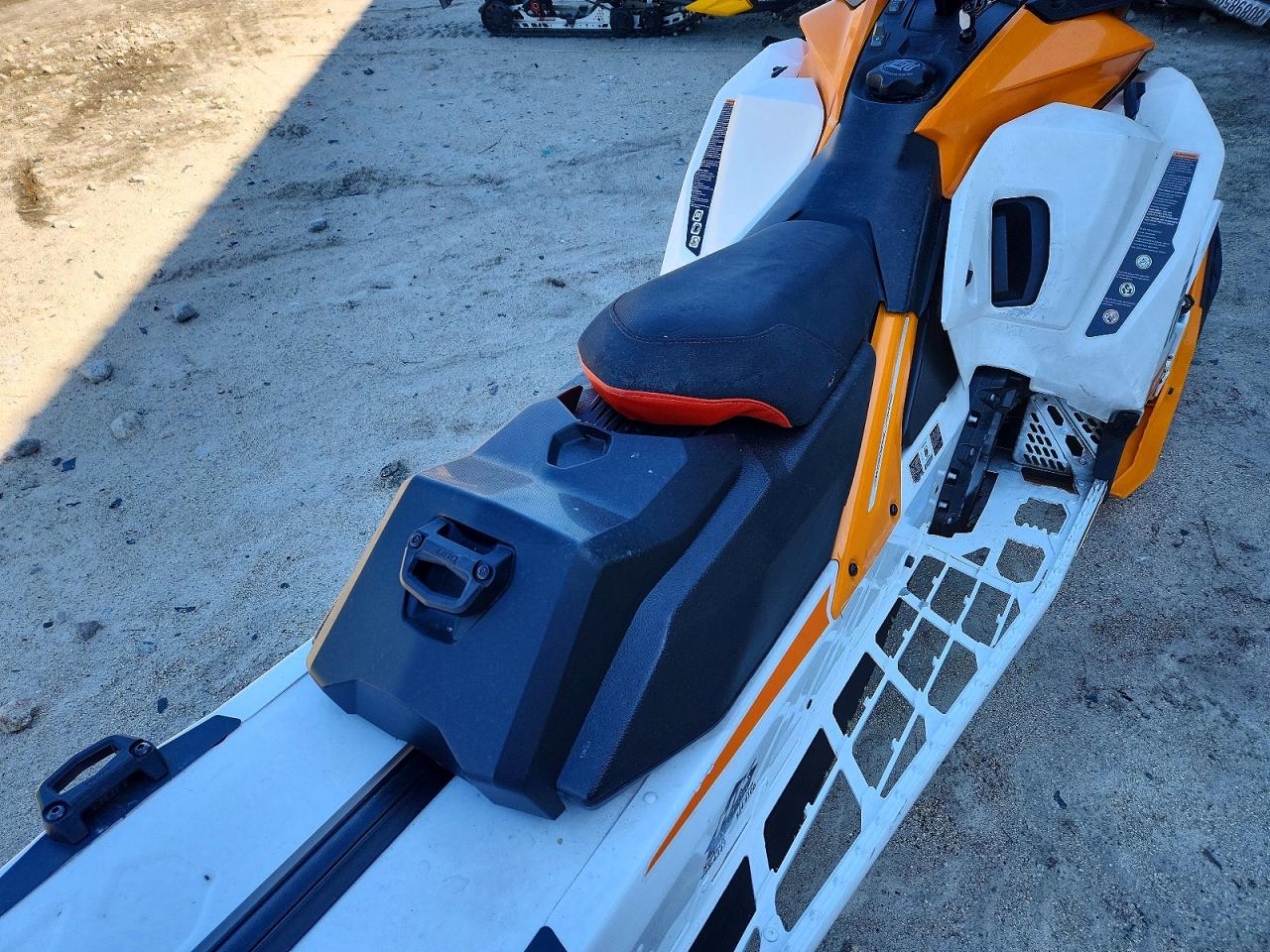 2017 SKIDOO 850 summit VIN 2BPSTMHJ9HV000124 photo 5