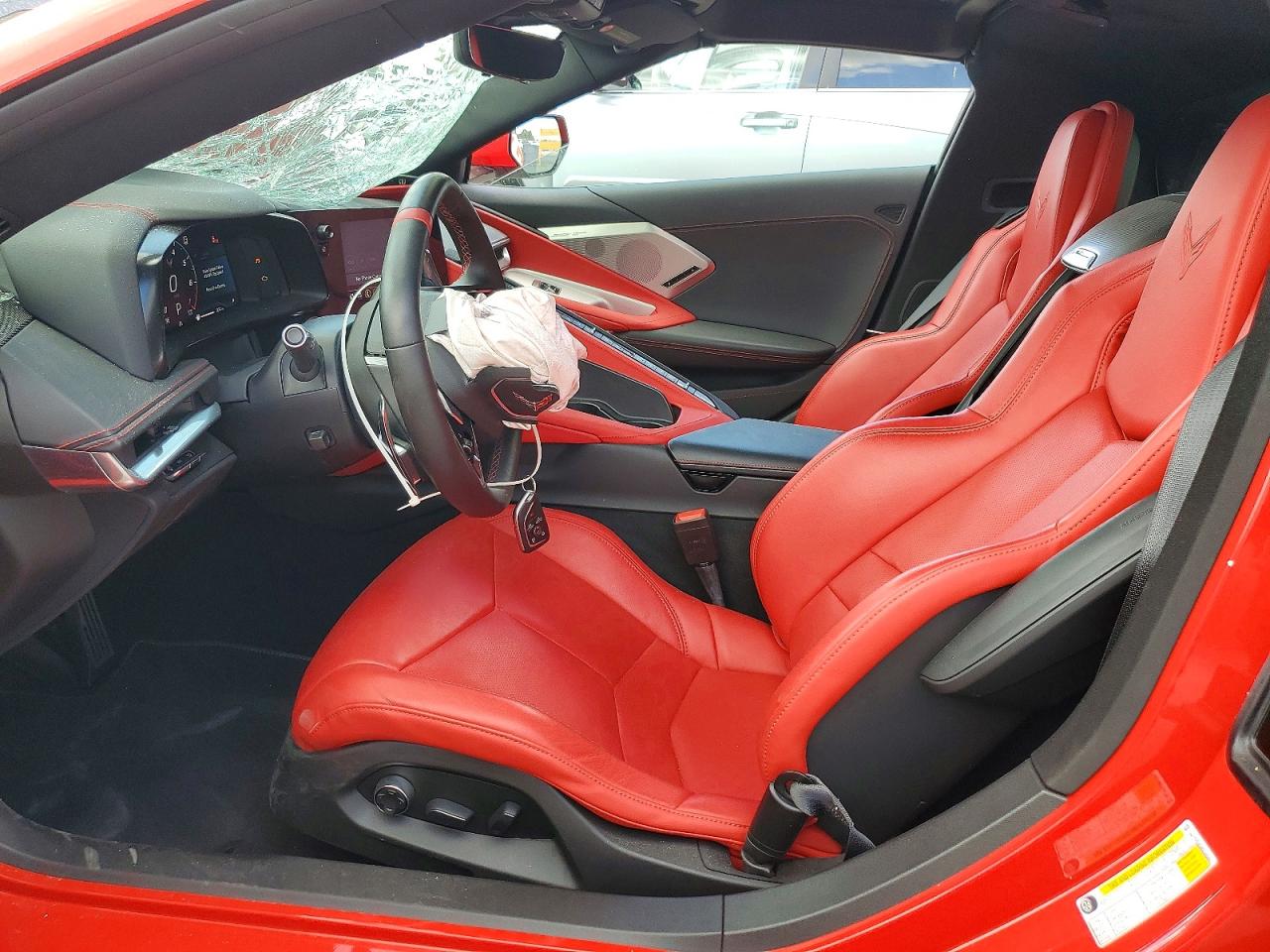 2021 Chevrolet Corvette VIN 1G1YB2D41M5120560 photo 7