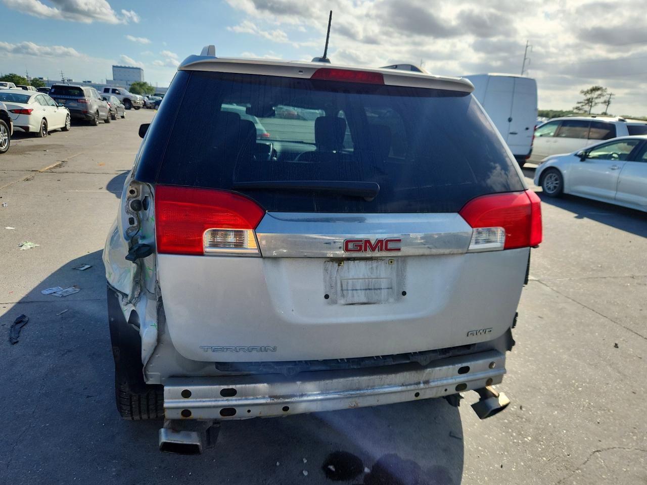 2016 GMC Terrain VIN 2GKFLUE37G6248859 photo 6