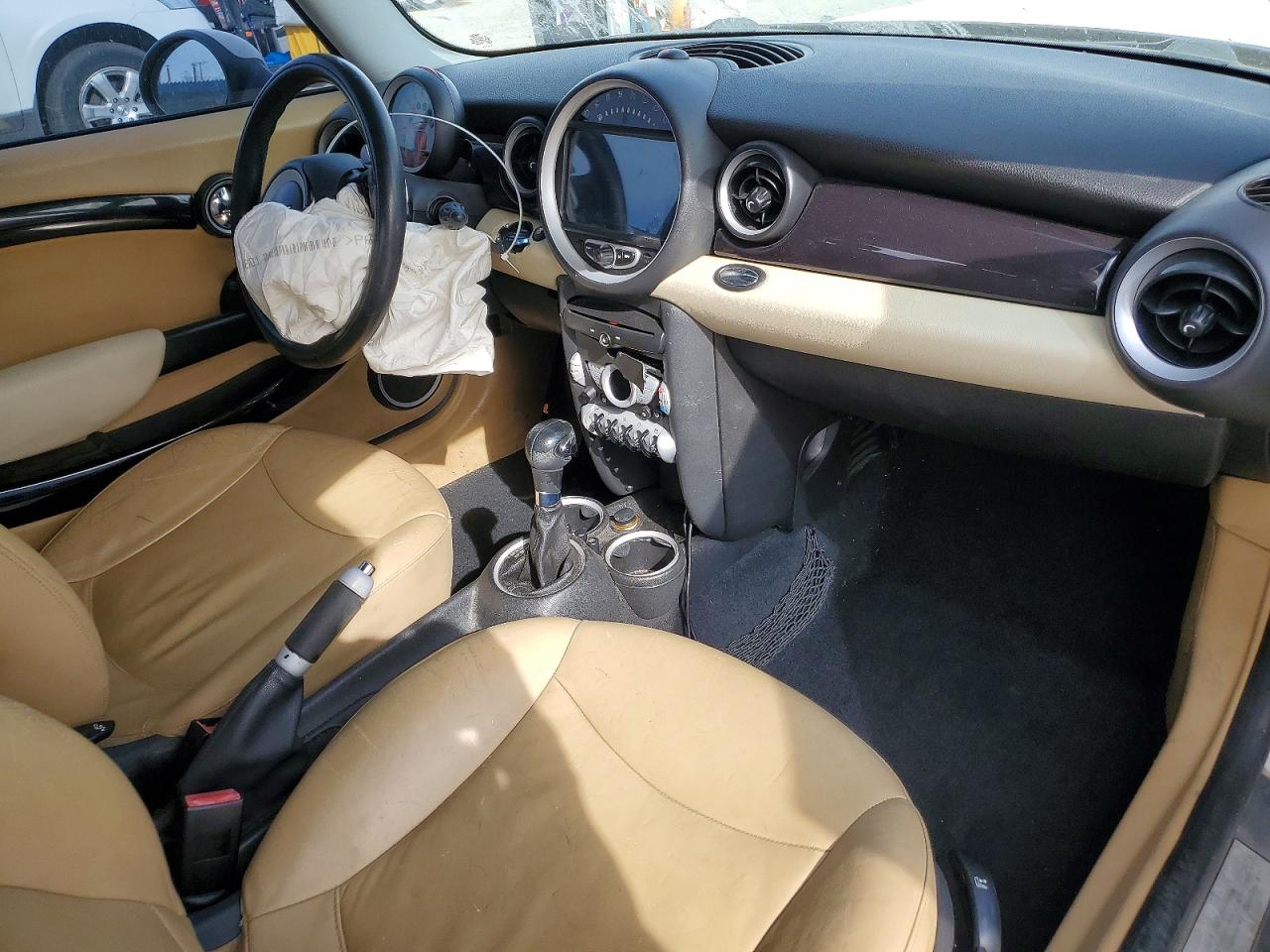 2007 MINI Cooper VIN WMWMF33527TT51488 photo 8