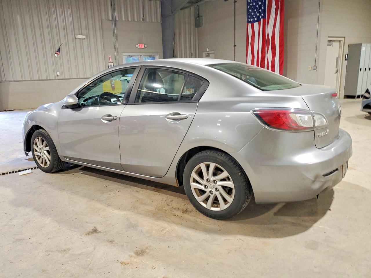 2012 MAZD 3 VIN JM1BL1V83C1584333 photo 2