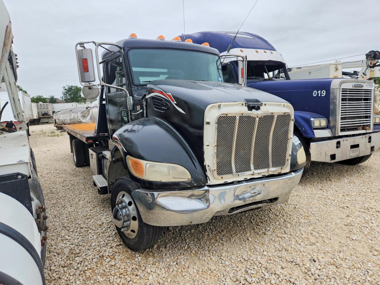 2016 PETERBILT All other VIN 2NPYHM5X2GM345156 photo 4