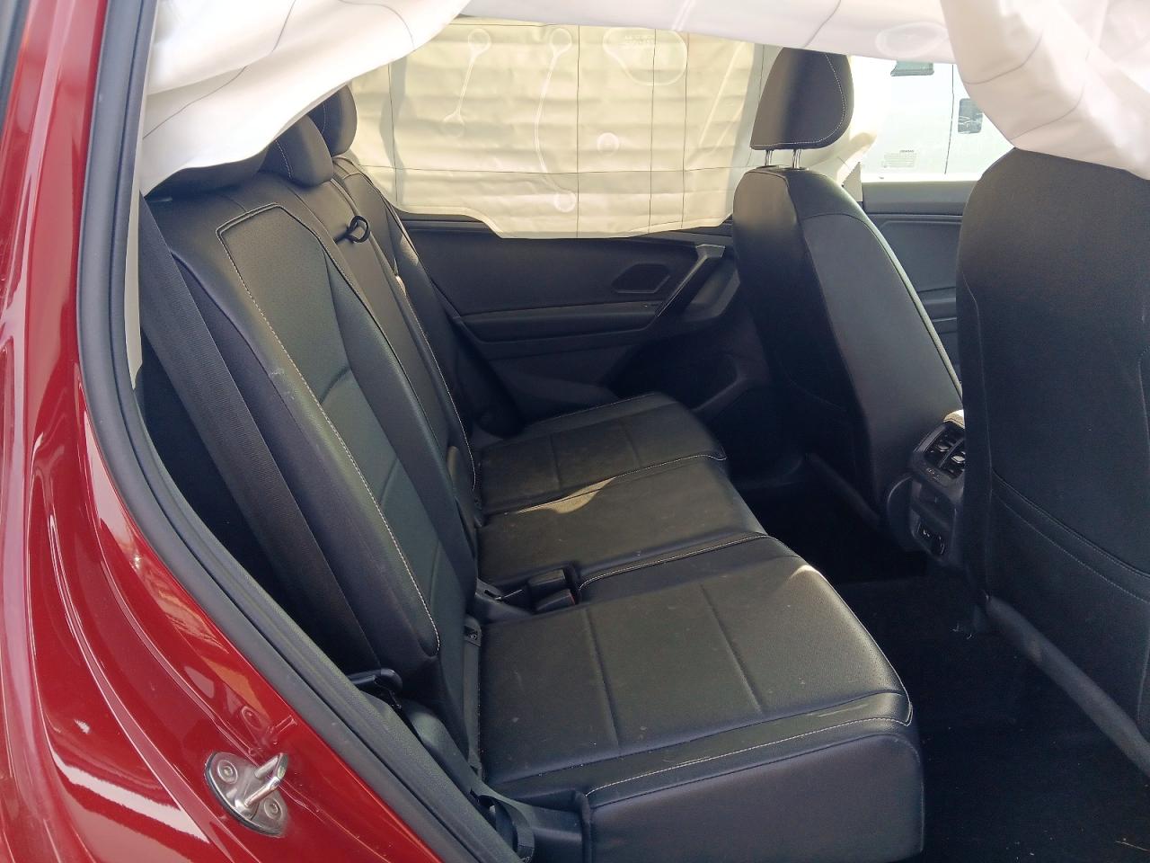 2021 Volkswagen Tiguan VIN 3VV2B7AX0MM123003 photo 10
