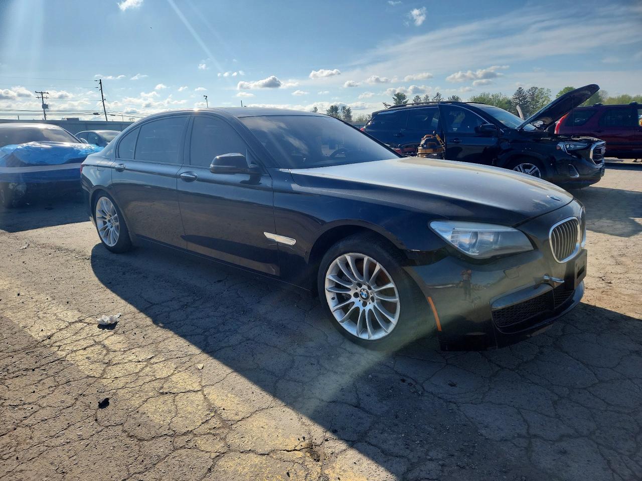 2013 BMW 7 series VIN WBAYF8C52DD140554 photo 4