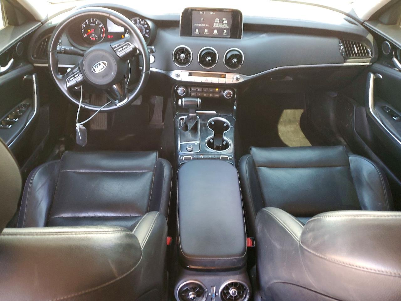 2019 Kia Stinger VIN KNAE15LA4K6068139 photo 8
