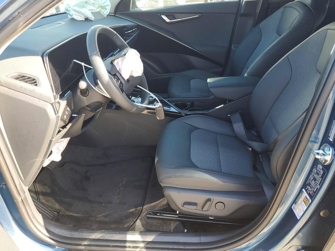 2025 Kia Niro VIN KNDCR3L18S5145219 photo 7