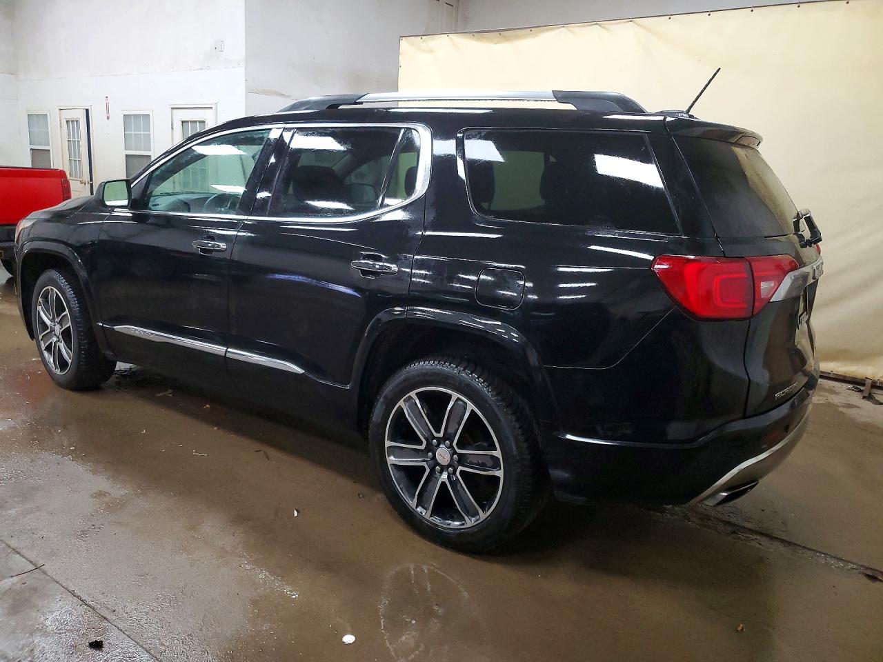 2017 GMC Acadia den VIN 1GKKNXLS7HZ202250 photo 2