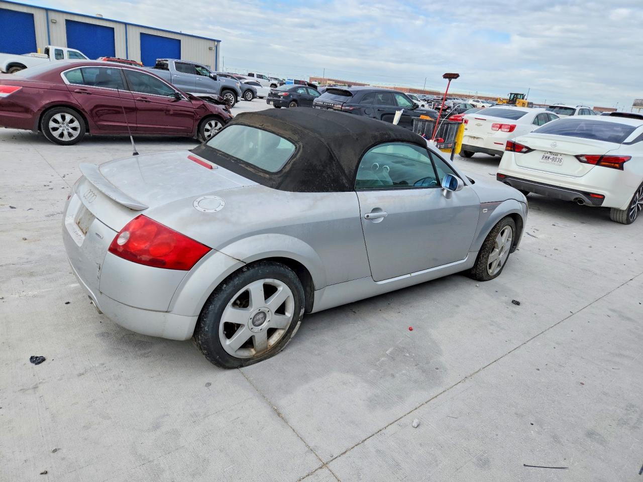 2001 Audi Tt VIN TRUUT28N911028899 photo 3