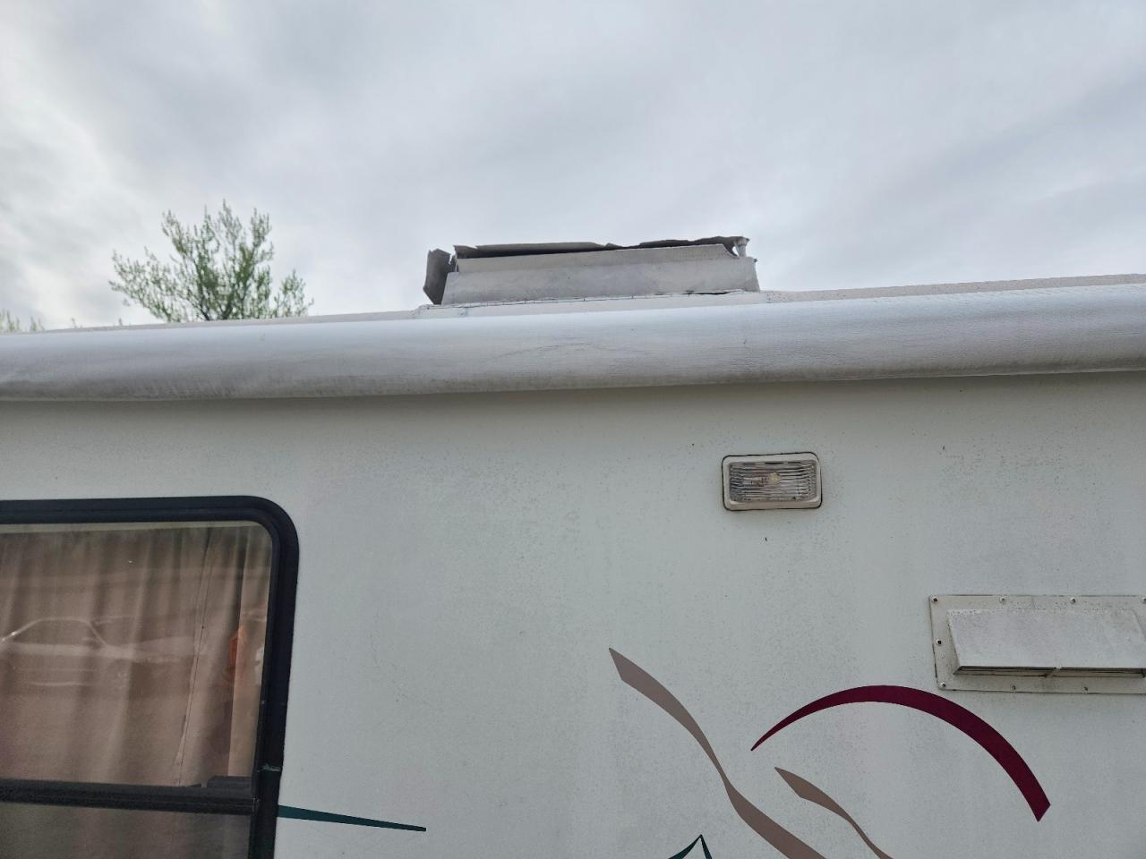 2000 COACHMEN Trailer VIN 1TC2B0313Y1201862 photo 9