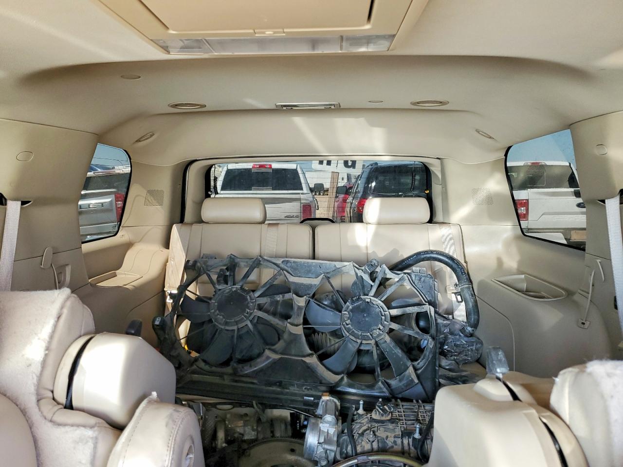 2010 GMC Yukon VIN 1GKUKEEF6AR218967 photo 10