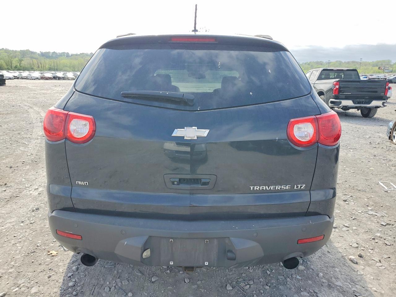 2010 Chevrolet Traverse VIN 1GNLVHED4AS134953 photo 6