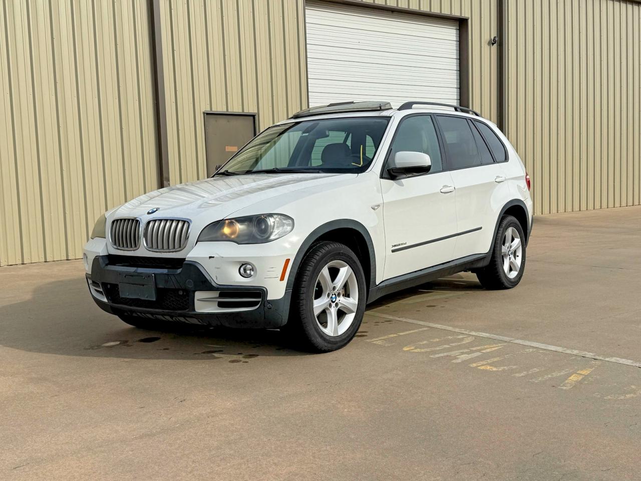 2010 BMW X5 VIN 5UXFF0C56ALT76863 photo 2