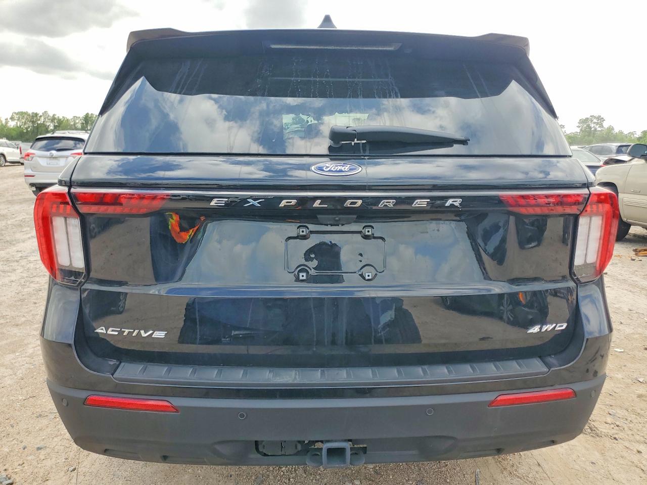2025 Ford Explorer a VIN 1FMUK8DH5SGC64931 photo 6