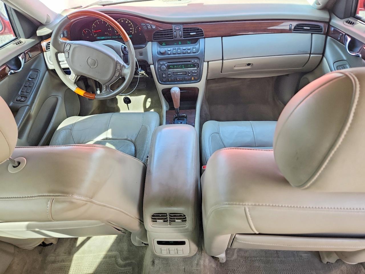 2001 Cadillac Deville VIN 1G6KF57901U129734 photo 8