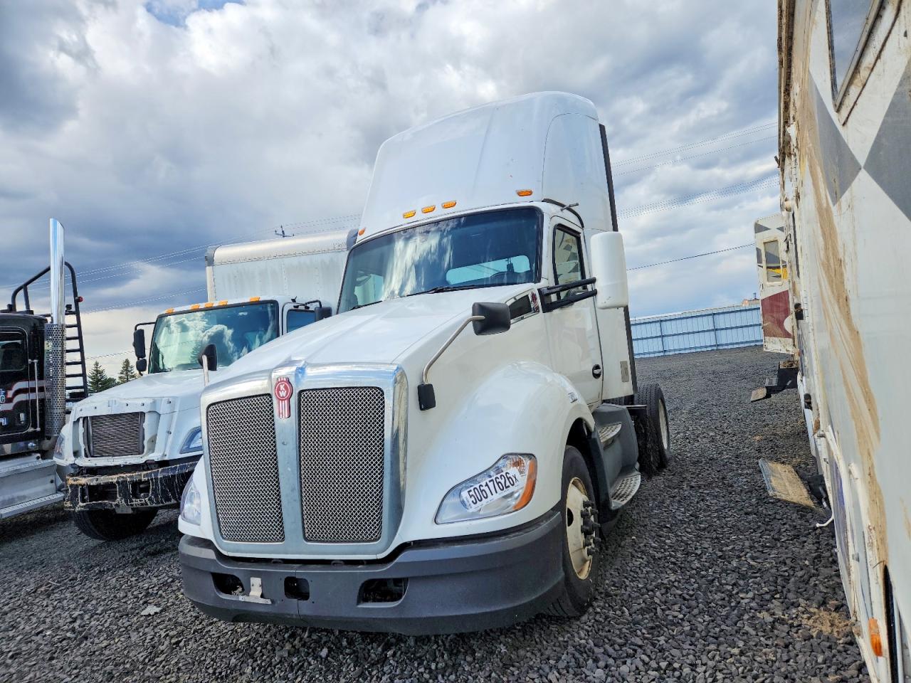 2021 KENWORTH All other VIN 1XKYA48X5MJ440776 photo 2