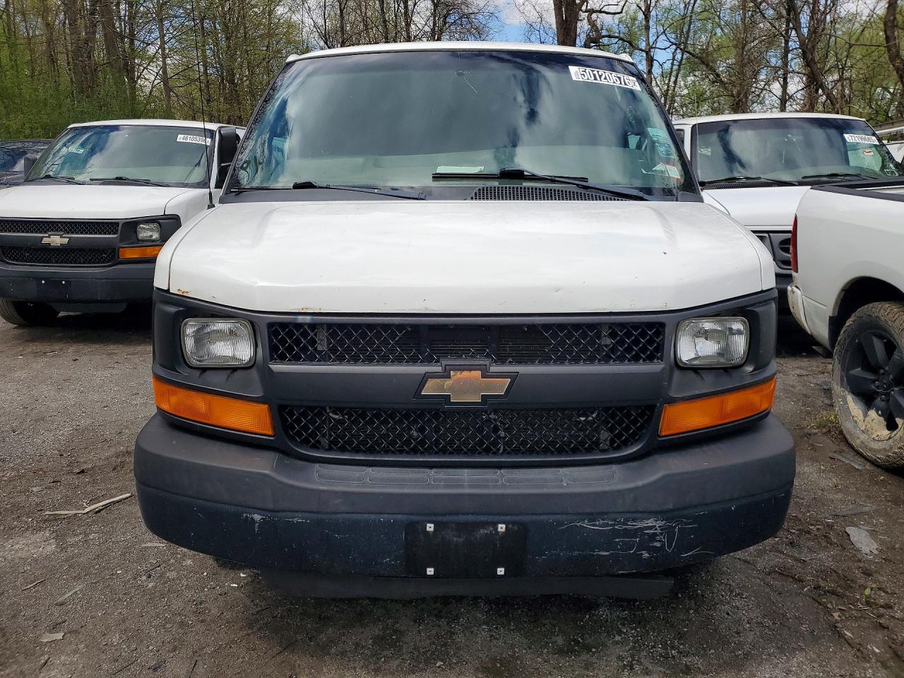 2016 CHEV Express VIN 1GCWGAFF5G1215627 photo 5