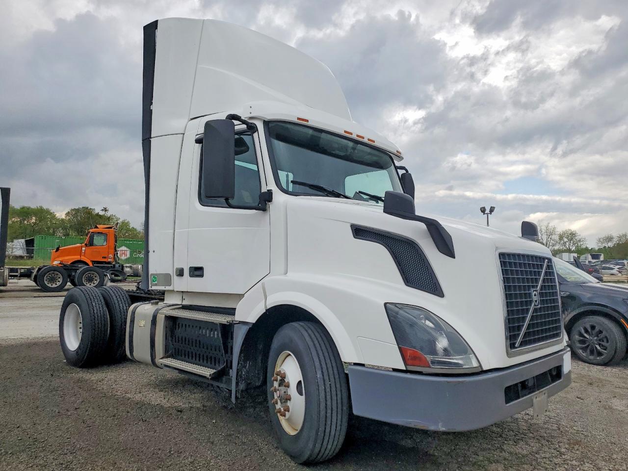 2016 Volvo Vn VIN 4V4N39TG0GN965646 photo 1