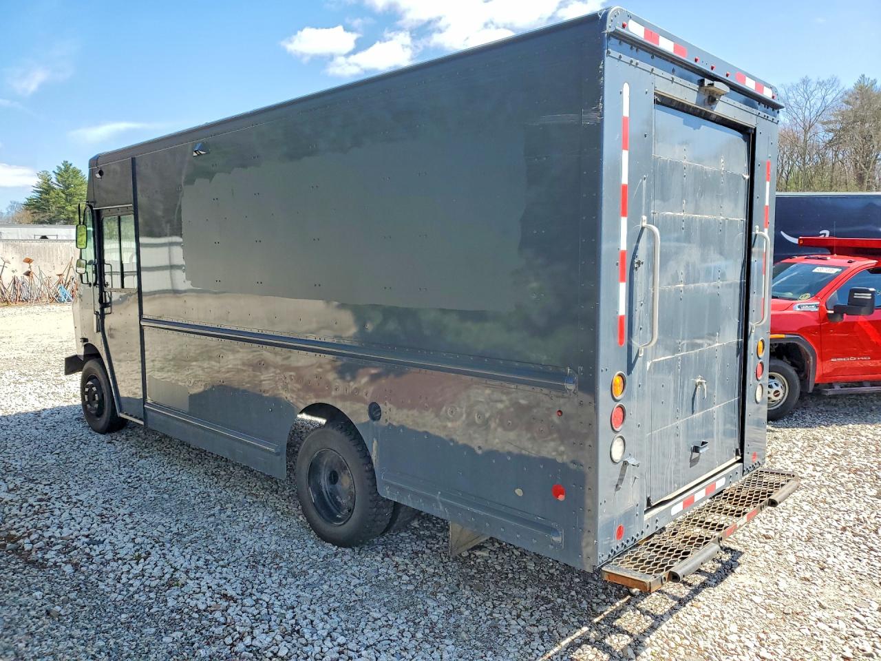2021 FREIGHTLINER All other VIN 4UZAC2GA2MCMM9251 photo 2