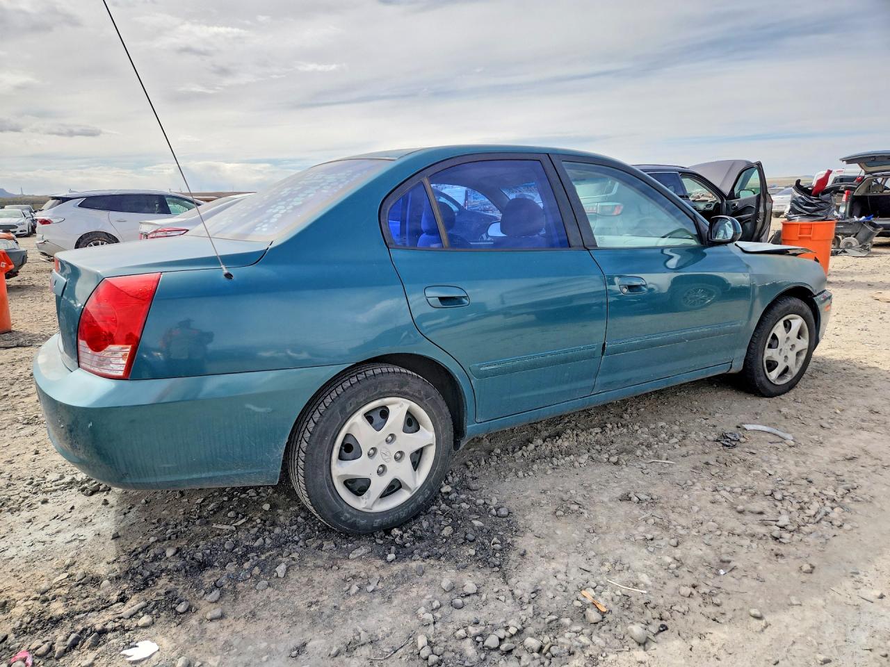 2006 HYUNDAI Elantra VIN KMHDN46D06U262439 photo 3