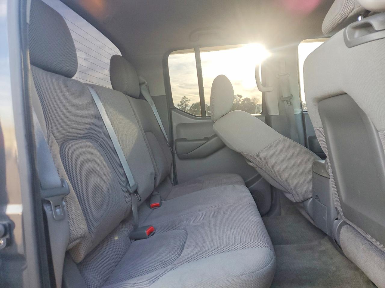 2011 NISSAN Frontier VIN 1N6AD0ER5BC445638 photo 10