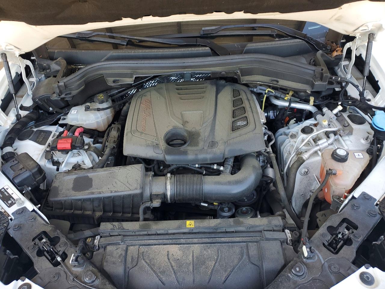 2022 Alfa Stelvio VIN ZASPAKBN6N7D25578 photo 12