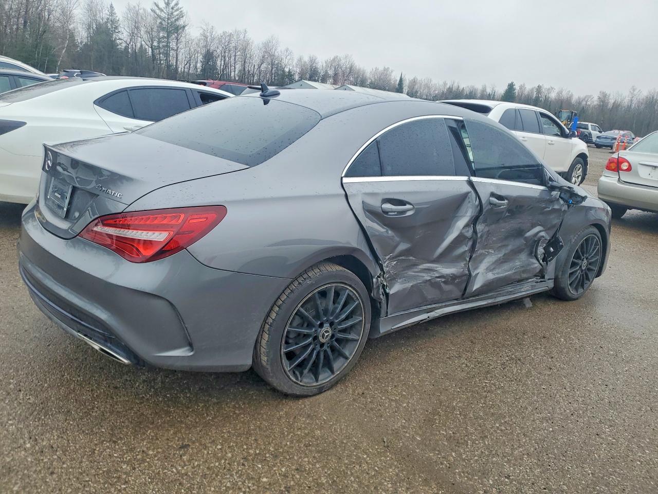 2018 Mercedes-Benz Cla-class VIN WDDSJ4GB8JN620951 photo 3