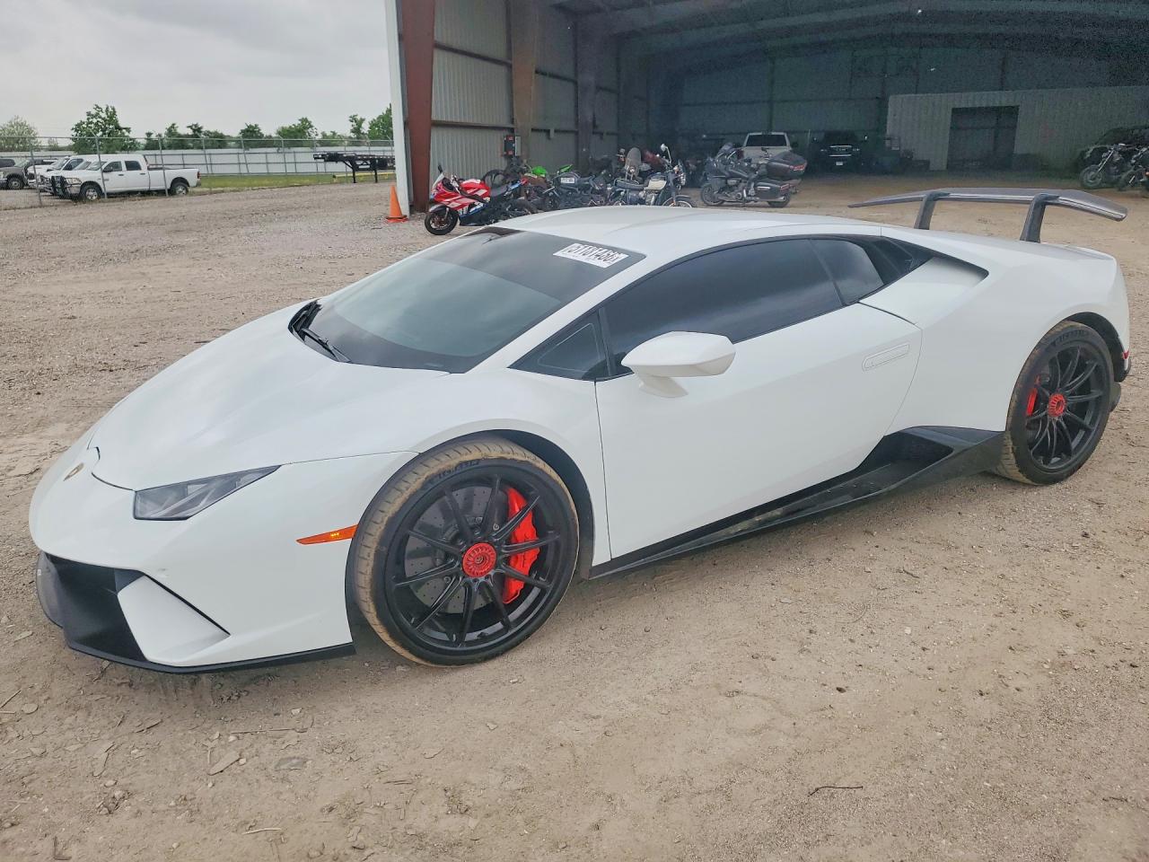 2018 Lamborghini All other VIN ZHWUD4ZF7JLA11091 photo 1
