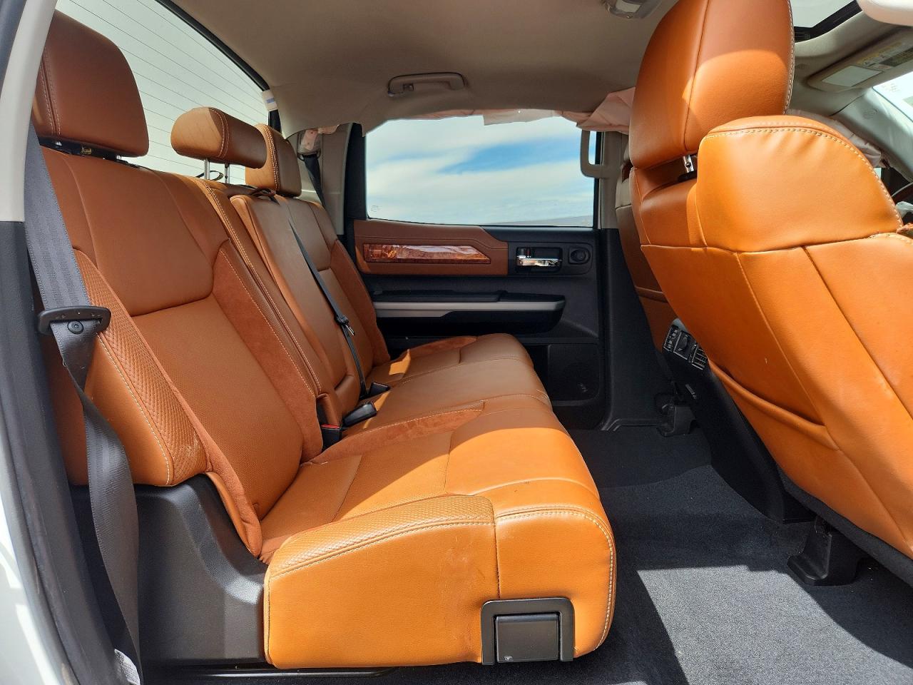 2020 Toyota Tundra VIN 5TFAY5F1XLX876595 photo 10