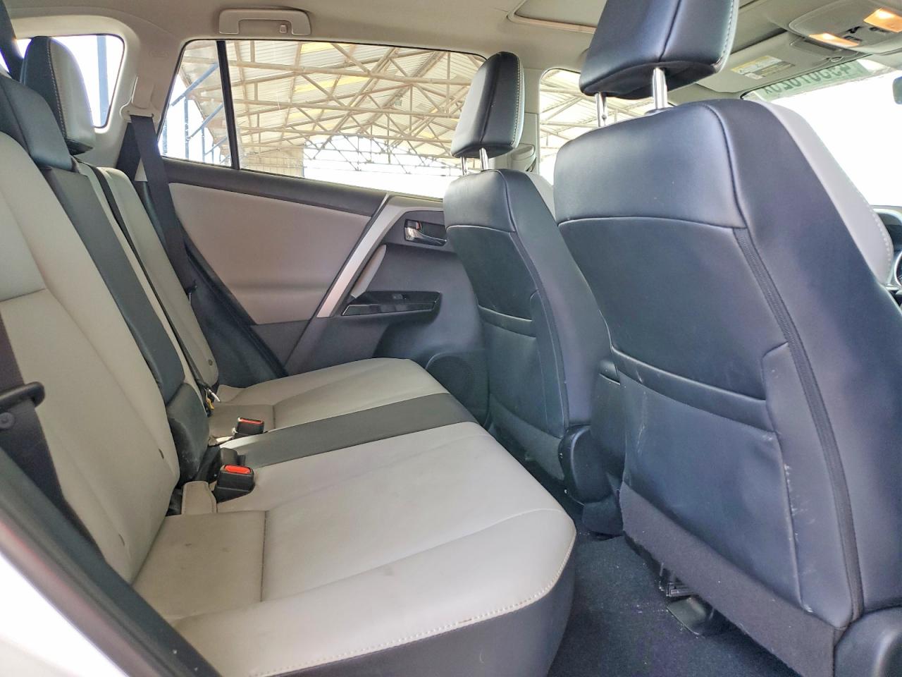 2017 Toyota Rav4 VIN 2T3YFREV8HW378455 photo 10