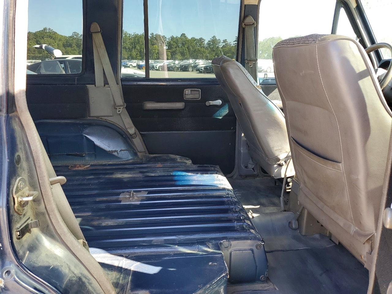 1991 Isuzu Trooper VIN JACCH58R4M7911806 photo 11