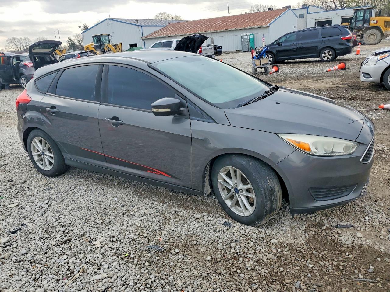 2015 Ford Focus VIN 1FADP3K21FL245383 photo 4