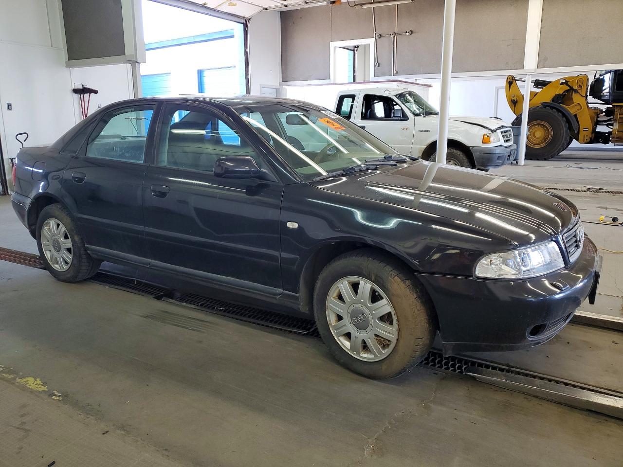 2000 Audi A4 VIN WAUDC28D4YA155360 photo 4