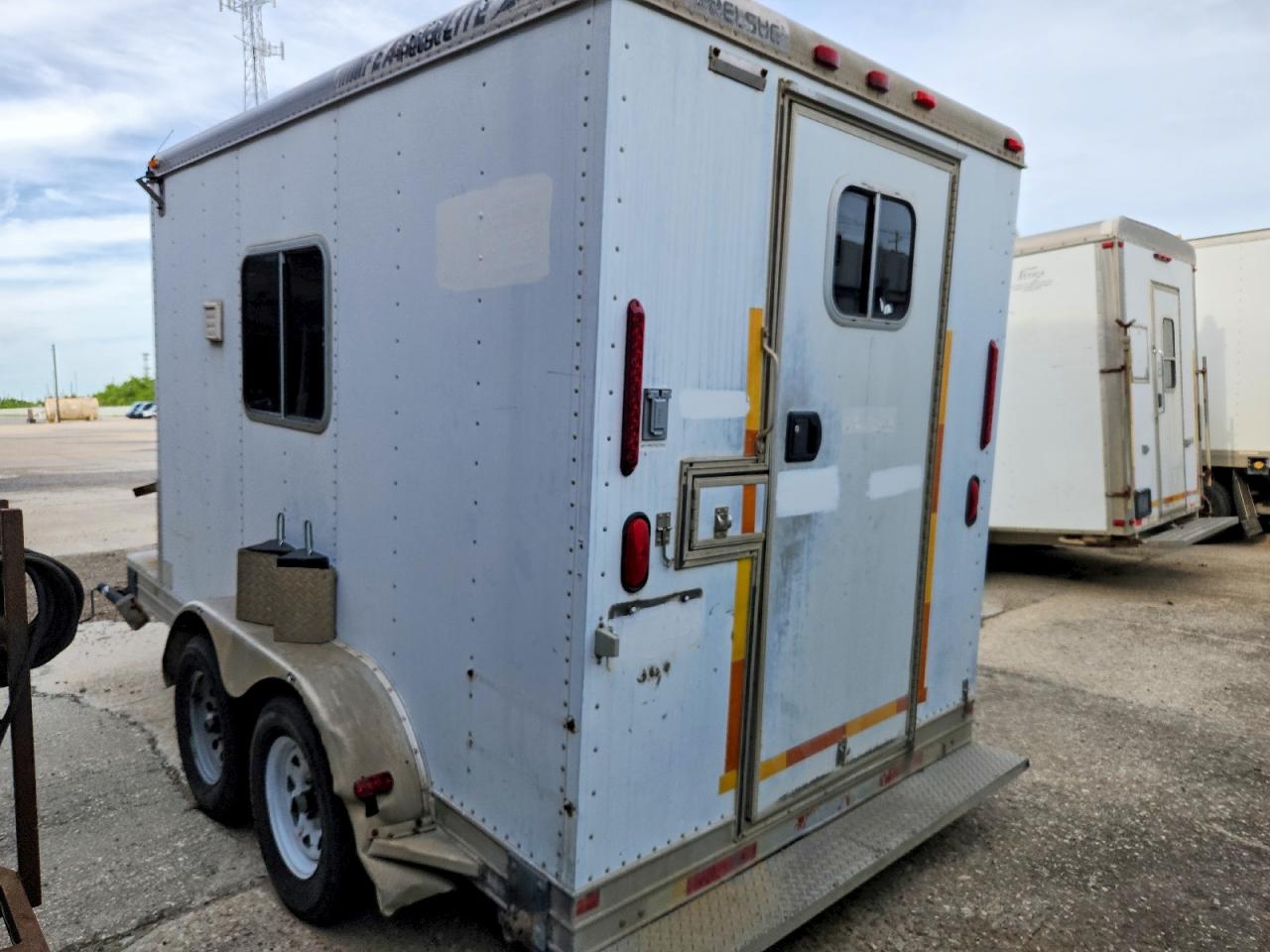 2001 FEATHERLITE Unknown VIN 4FGL01123YC037518 photo 3
